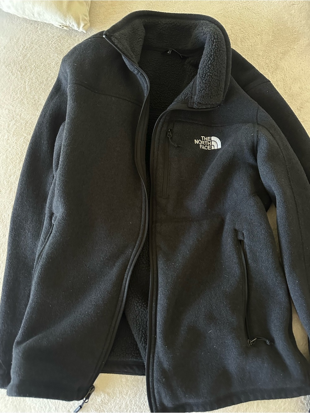 Men’s North Face Fleece Jacket in Black